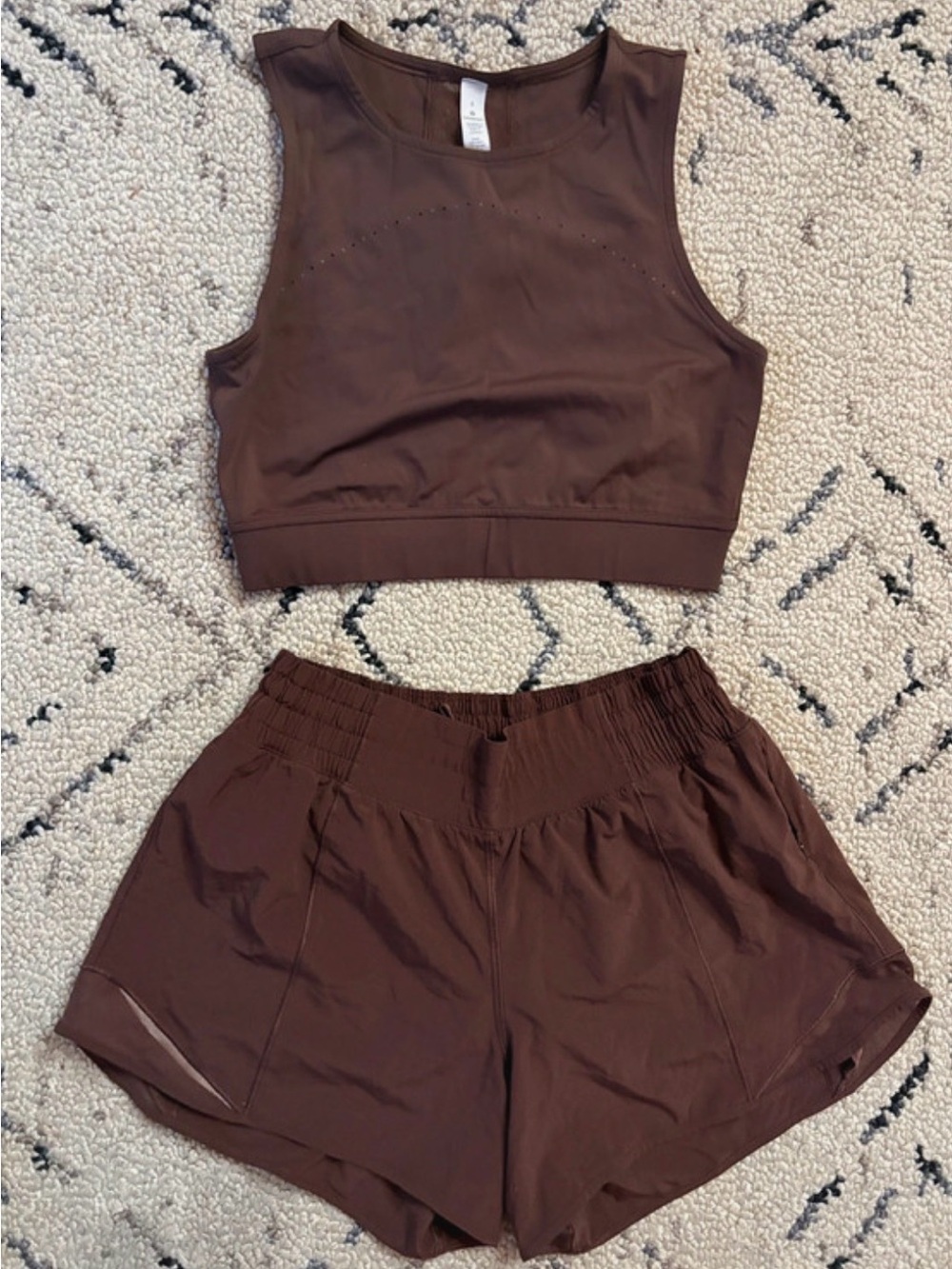 Lululemon Brown Set Size 6
Train to Be Tank + Hotty Hot Short 4"
Color: Roasted